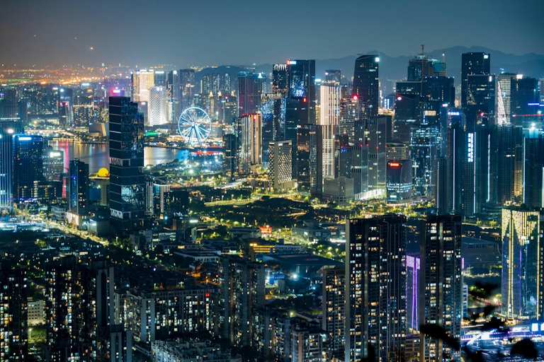 Telecommunications network infrastructure in full operation